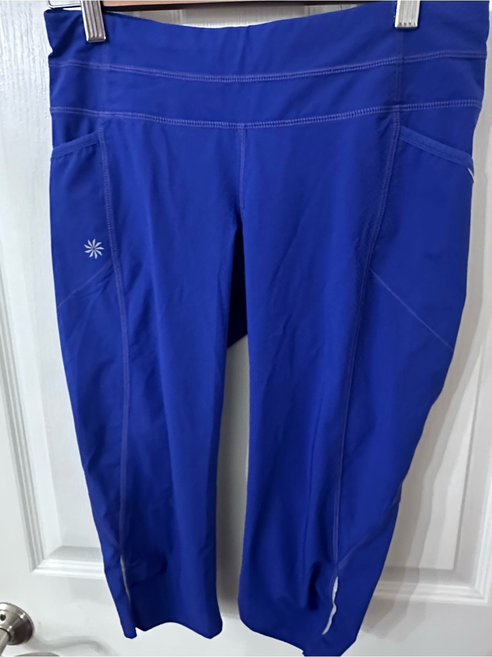Athleta Dobby Be Free Knicker Capri Leggings Blue S